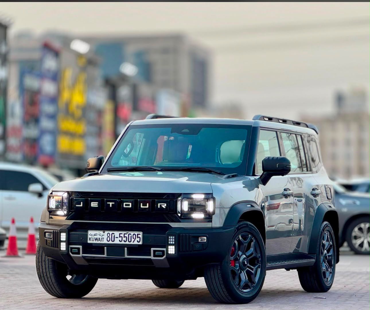 سيارة SUV للإيجار بالكويت